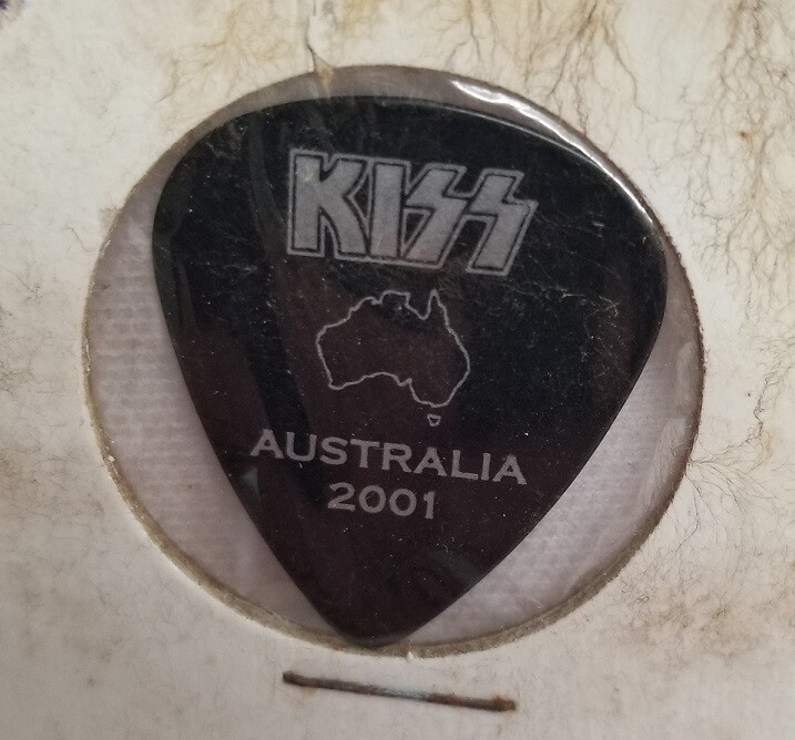 KISS - ERIC SINGER VINTAGE AUSTRALIA 2001 TOUR CONCERT GUITAR PICK