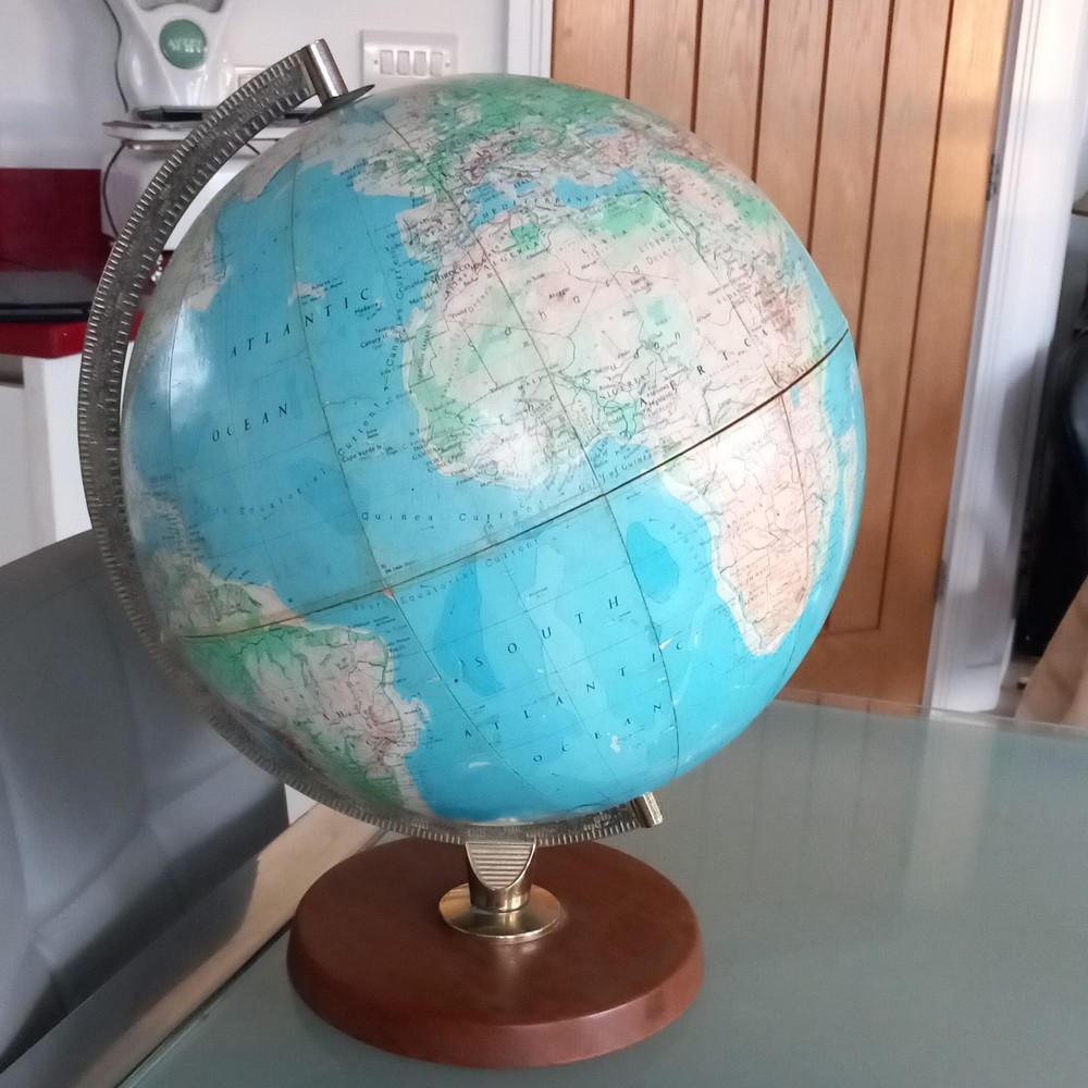 VINTAGE 1969 PHILIPS 12" PHYSICAL CHALLENGE WORLD GLOBE.TEAK  BASE.