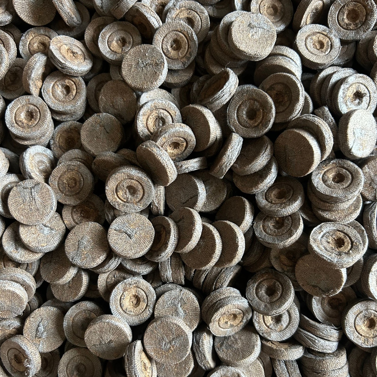 Jiffy Peat Pellets 25mm Seed Starting Pods Choose 10 25 50 100 Pack Seed Starter