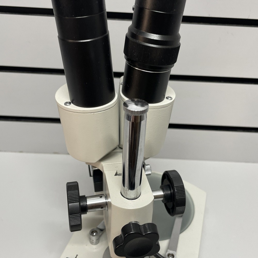 Wards Microscope - Untested - No Power Supply - UNTESTED