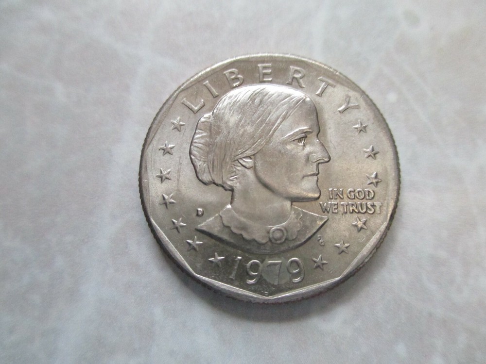 1979 D Susan B Anthony Dollar **FREE SHIPPING**