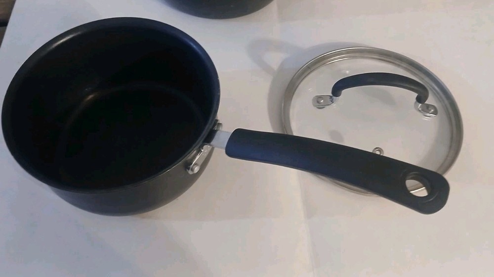 10 Piece T-FAL Techno Resist Base Pots/Pans Set