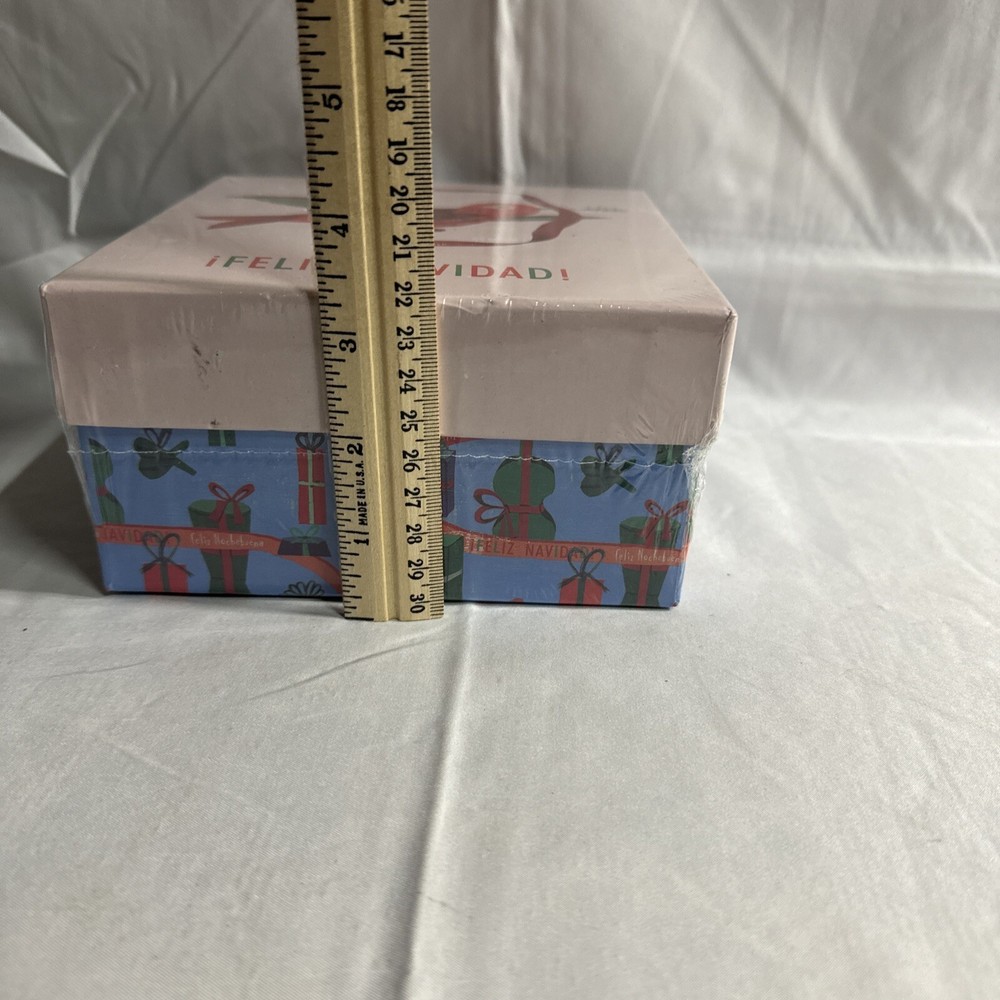 Felix Navidad Gift Box