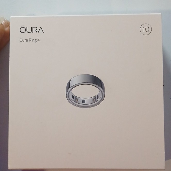 Oura Ring 4 Bluetooth Activity Tracker Silver Size 10 w/ Charger Cable