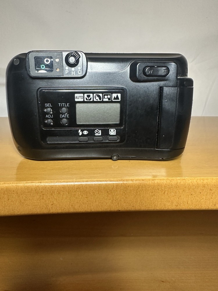 MINOLTA VECTIS 25 POINT & SHOOT CAMERA