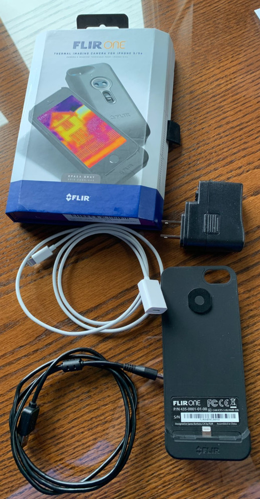 Complete thermal imaging system - FLIR ONE Thermal Camera and iPhone 5c