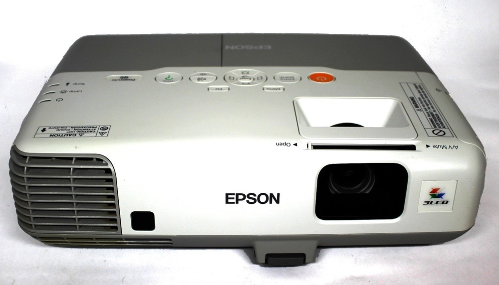 Epson Powerlite 95 Projector (1932 Bulb Hours - Missing mounting inserts)
