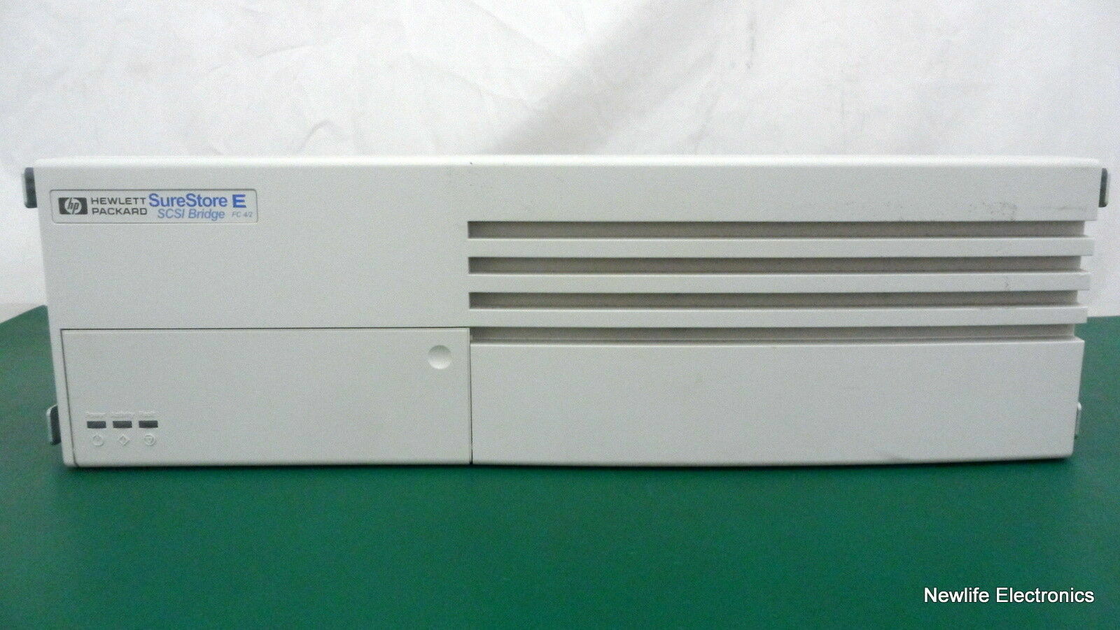 HP A3511AZ Fiber Channel SCSI Bridge/Multiplexer