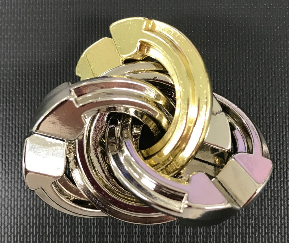 Cast Cyclone - Hanayama Metal Puzzle