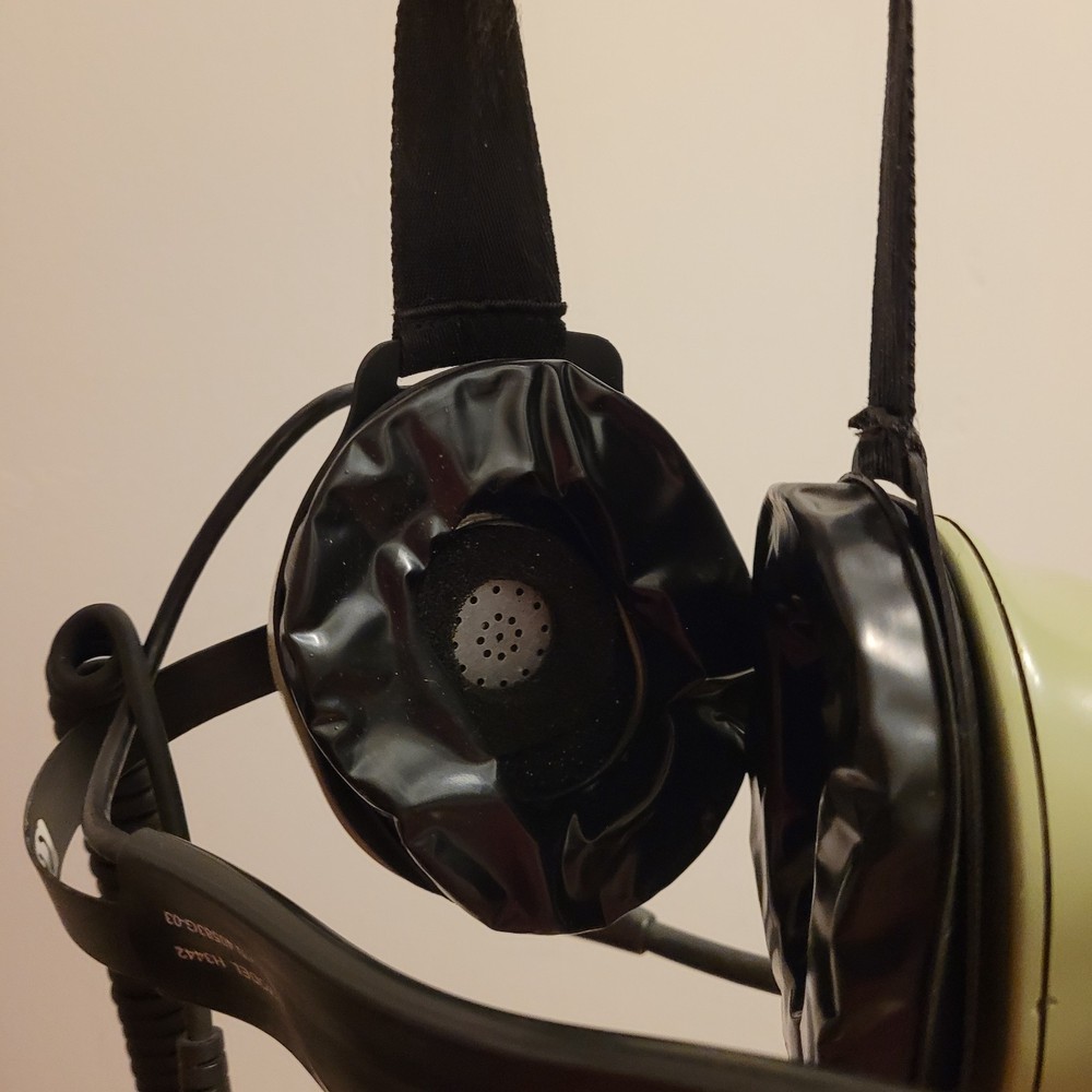 David Clark communication headset model H3442 with microphone