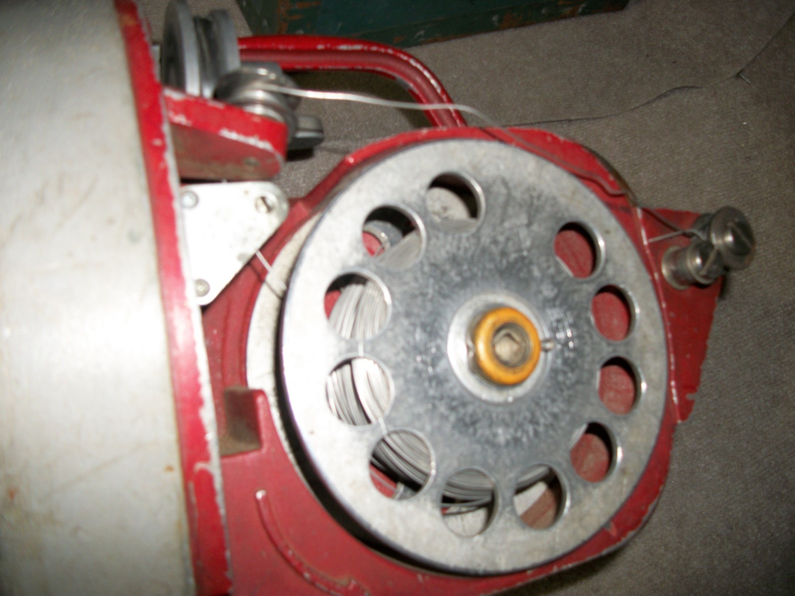 NICE CABLE SPINNING EQUIPMENT MODEL 1050 LINEMAN LASHER MACHINE WITH CASE