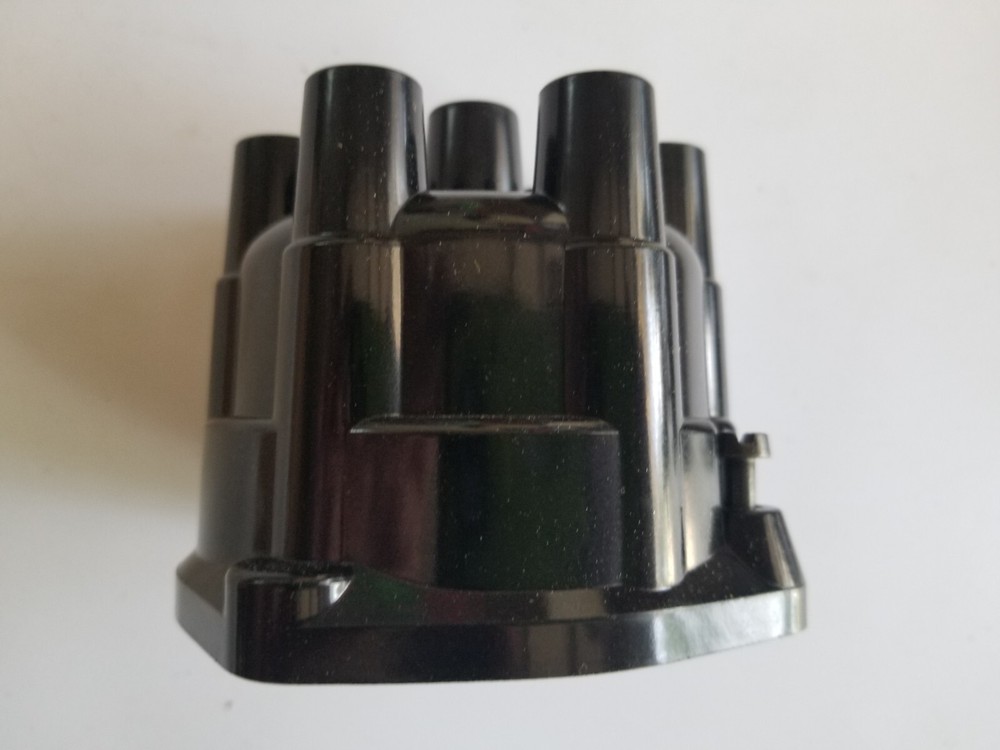 One(1) Unbranded D 316 Distributor Cap