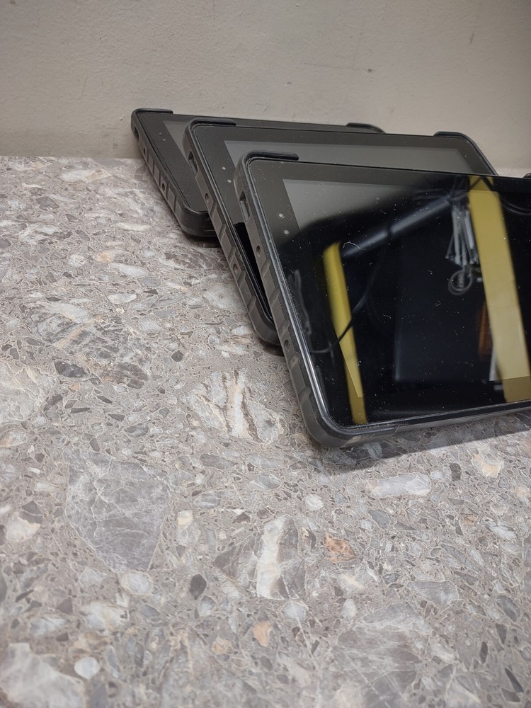 Touch Dynamic Quest 10 Tablets LOT OF 3 !!!