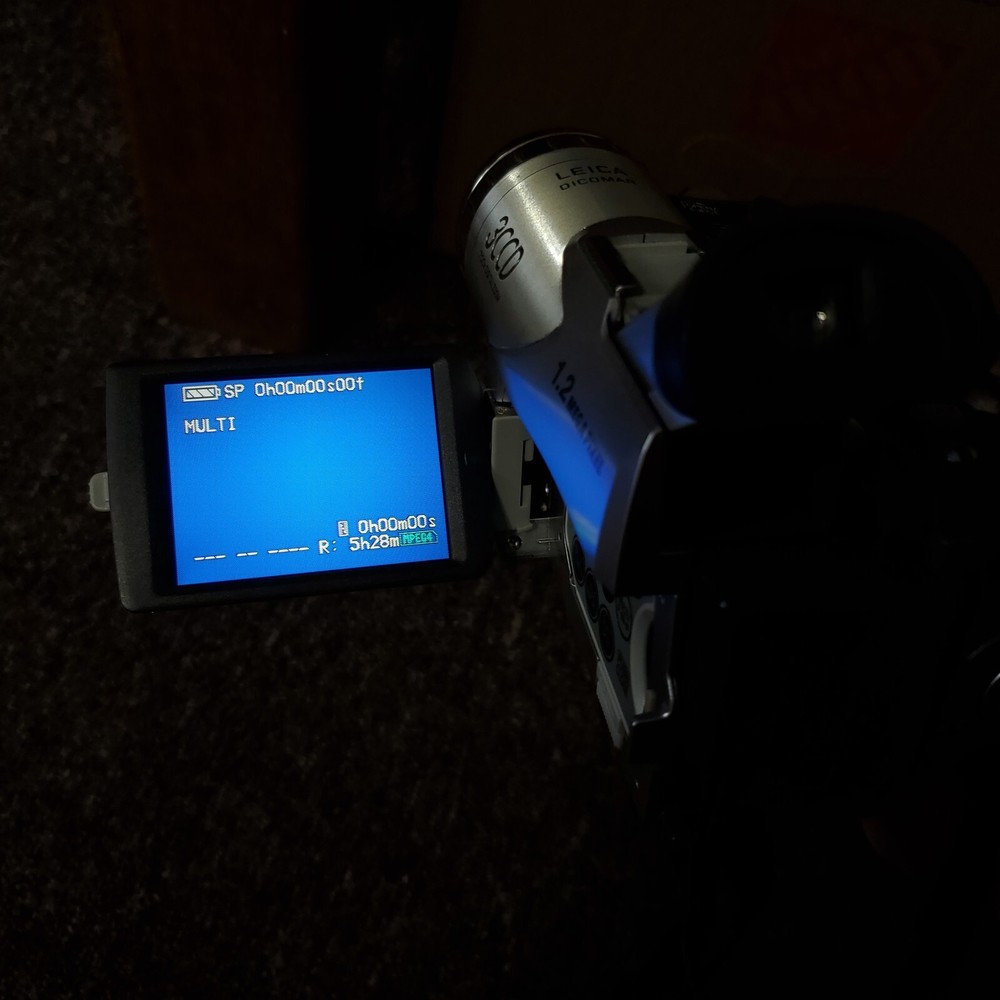 Panasonic 3CCD PV-GS70D MiniDV/SD Card Digital Video Camcorder Bundle Camera