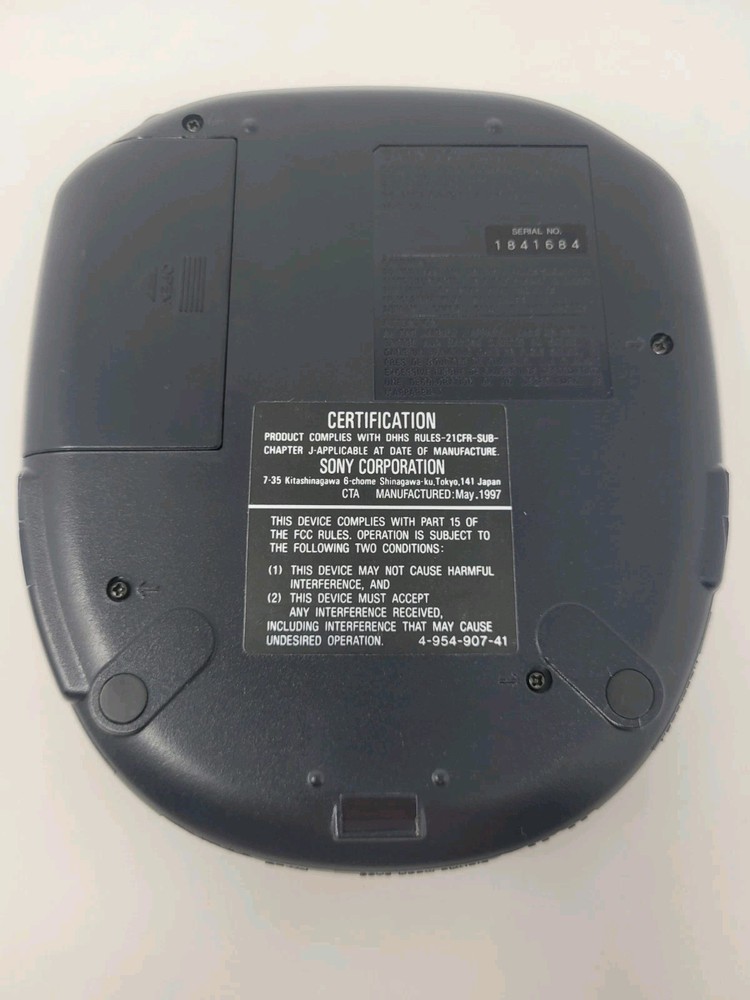 SONY Discman D-151 Digital Mega Bass Portable Disc Player CD + Extras
