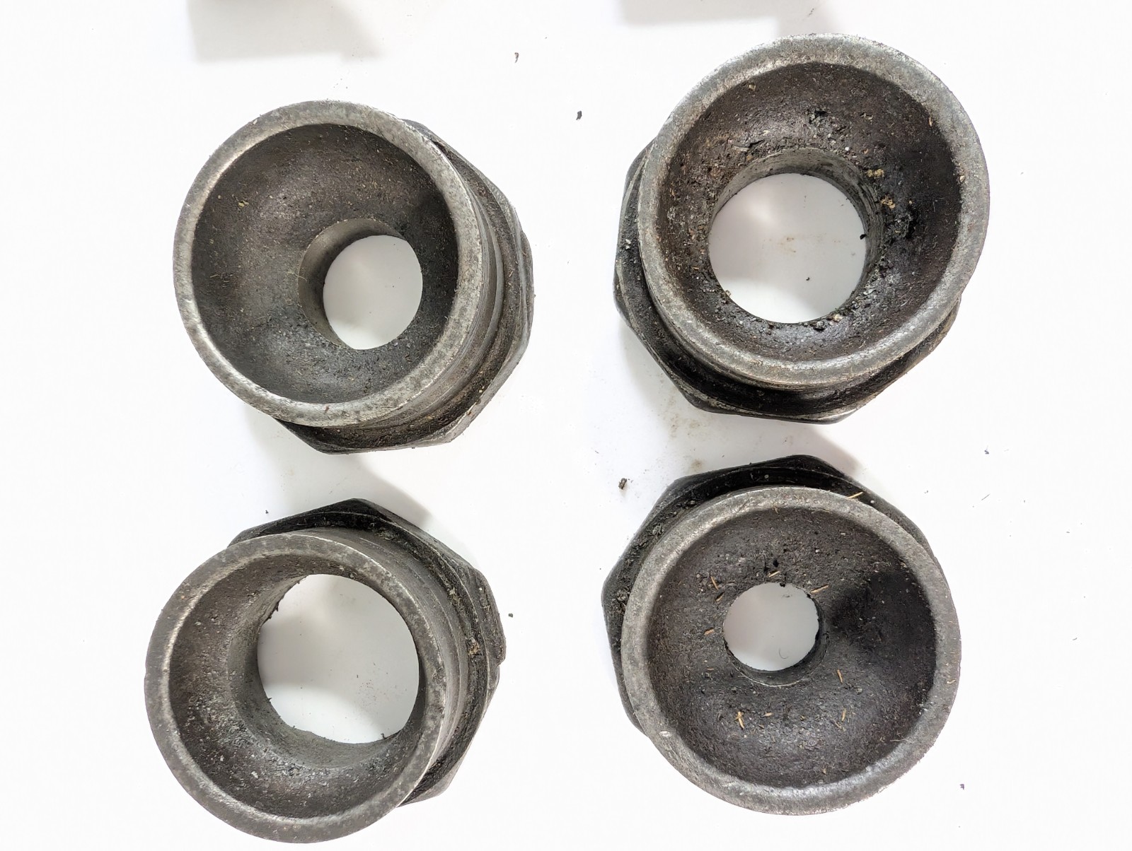 Armstrong Manual Pipe Threader Set, Die Heads, Handles, Antique