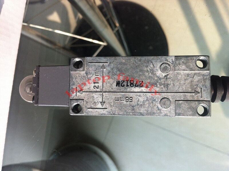 1PC New Limit SwitchD4V-8108SZ