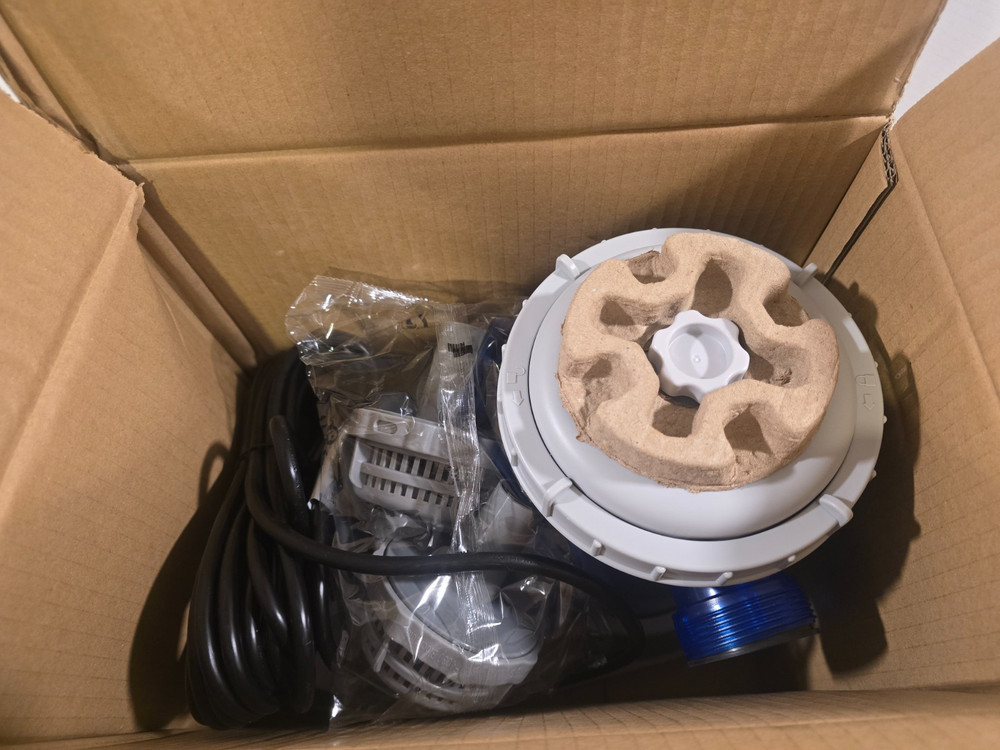 Flowclear 1,500 gal. Transparent Filter Pump