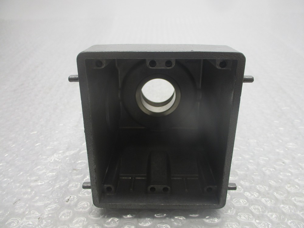 THOMAS & BETTS 57696 POST HOOD NSNP