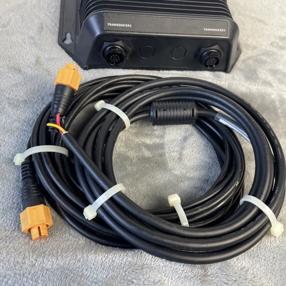 Lowrance Structure Scan 3D High-Resolution Unit With Cords