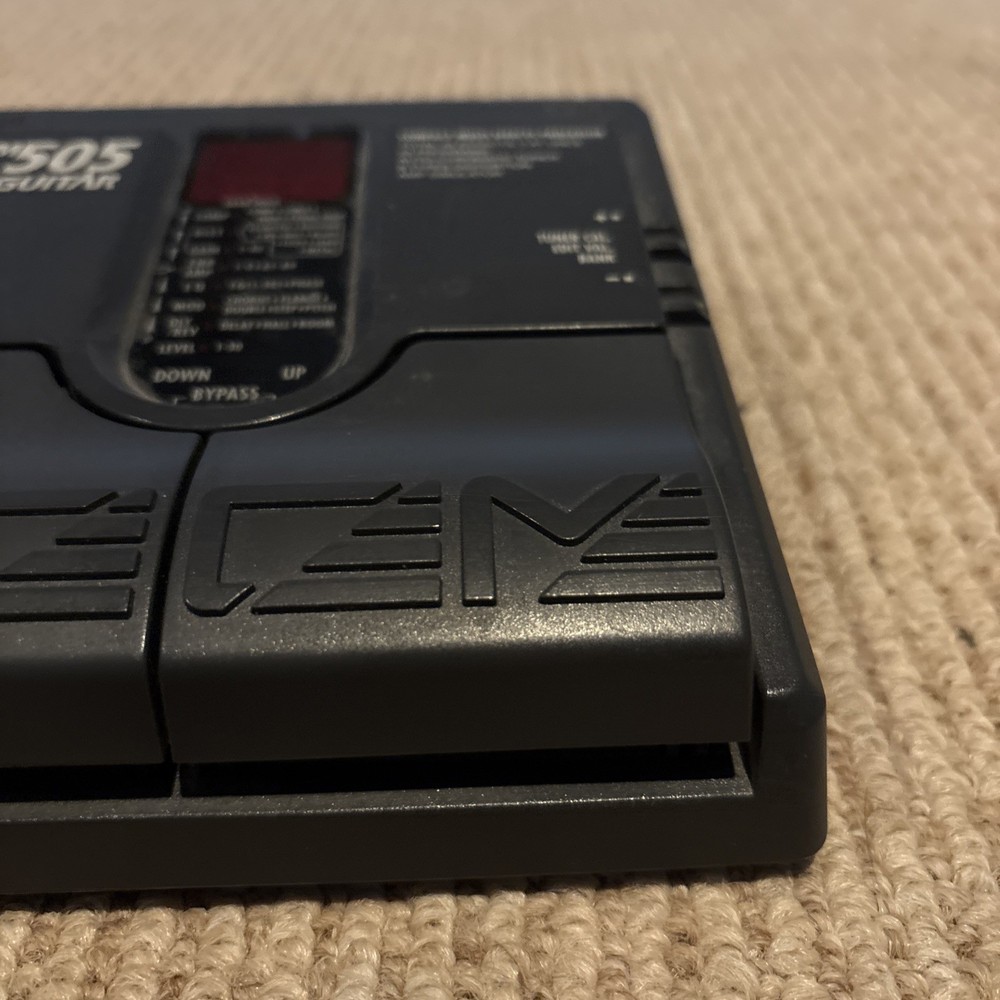 Zoom 505 Guitar Compact Multi Effects Processor Pedal No Power Supply