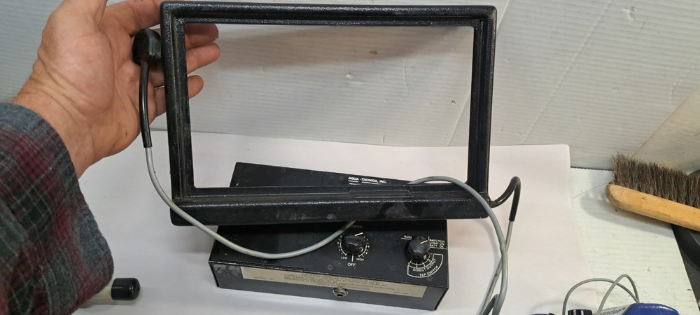 AQUA-TRONICS CABLE COMMANDER MODEL A7 UNTESTED NEEDS BATTERY