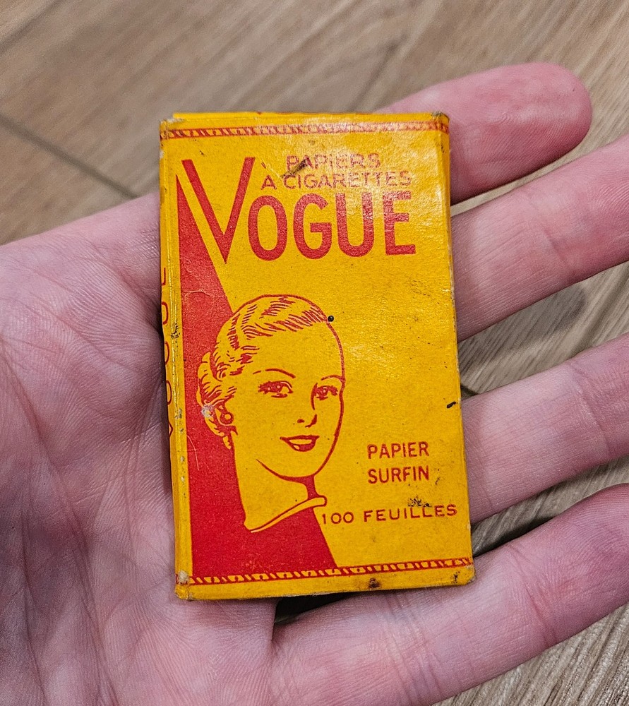 Vintage Vogue Cigarette Rolling Papers Pack Made in Canada