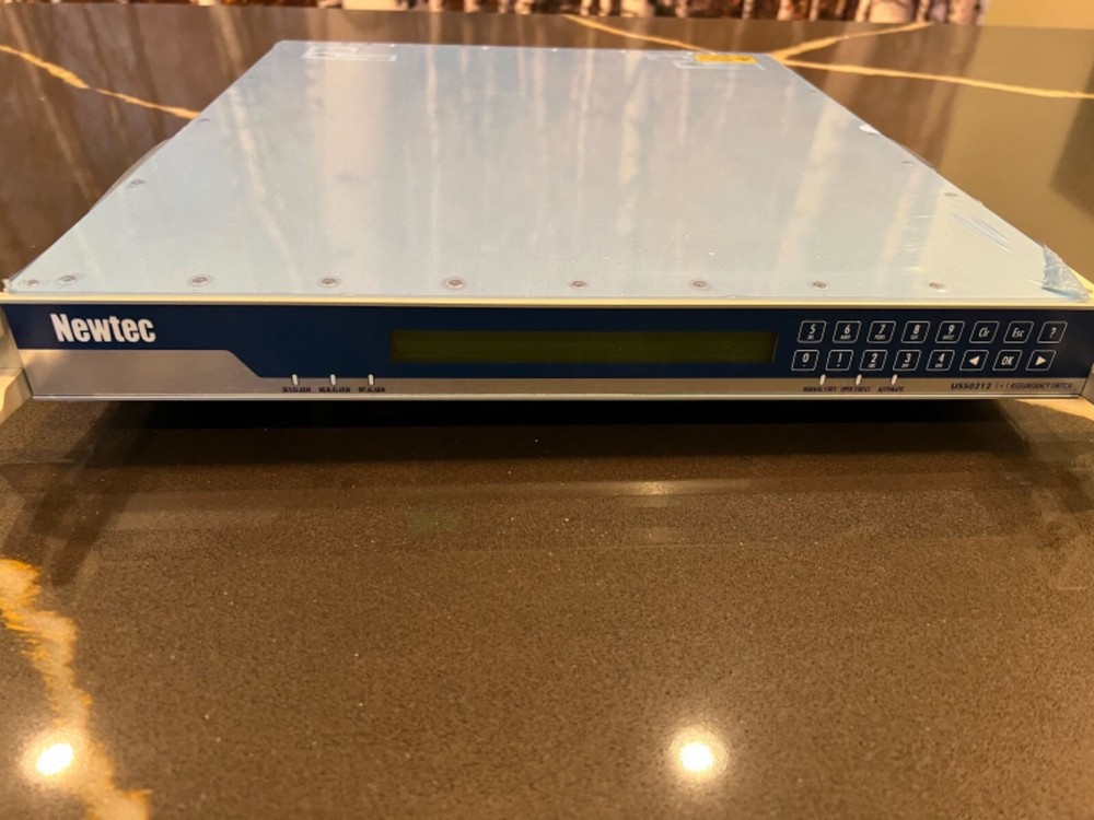 Newtec 1+1 Modulator Redundancy Switch Chassis