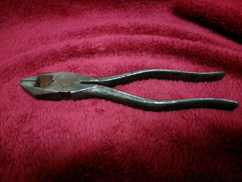 Vintage Dunlap - Lineman Pliers With Cutter - 7 1/2"