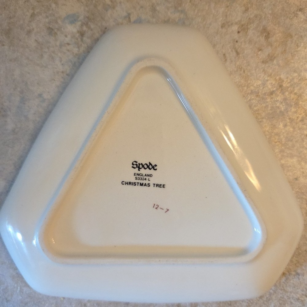 Spode Small Triangular Dish Christmas Tree Made In England S3324-L