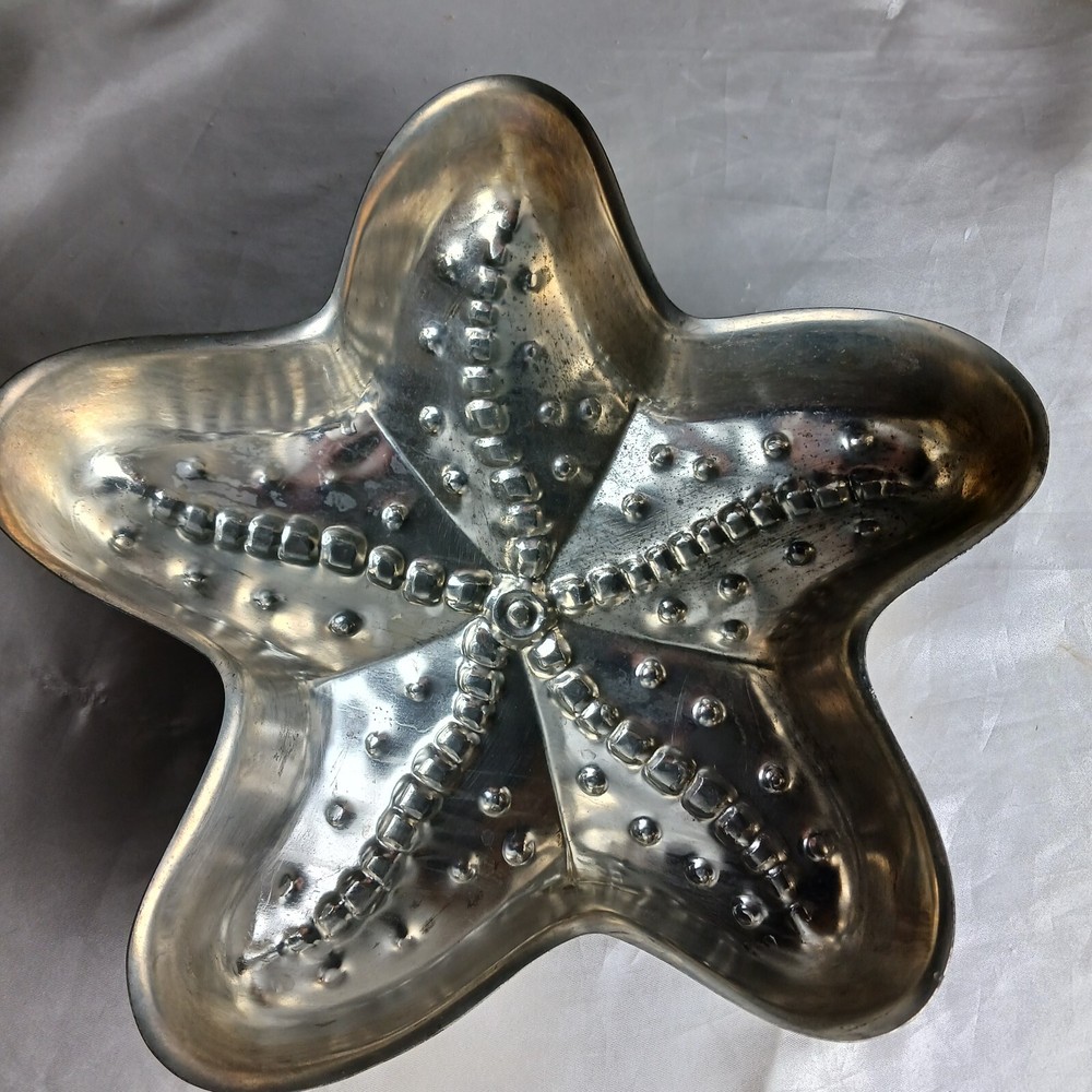Vintage Large Starfish Tin Mold