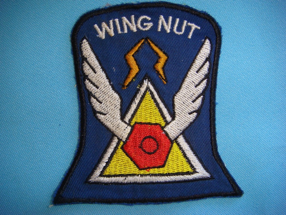 VIETNAM WAR PATCH, US 191st ASSAULT HELICOPTER Co. MAINTENANCE unit  WING NUT