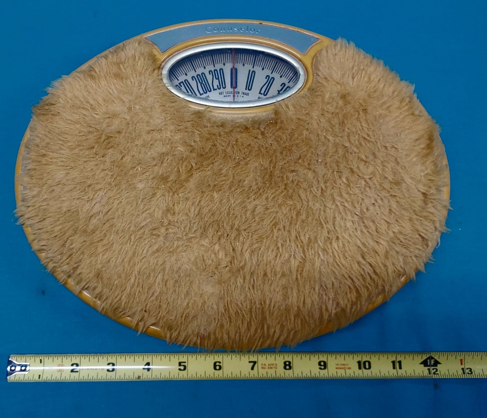 Vintage Bathroom Scale Bright Yellow SHAG Carpet / 1970's Oval