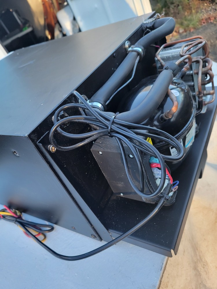 DOMETIC CD30-DCTB1 COOLMATIC DRAWER FRIDGE W/ COMPRESSOR - WHITE.