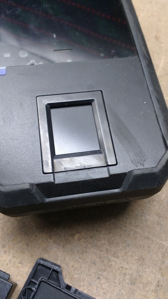 Chameleon 5R Rugged Biometric Handheld Device – Powers On