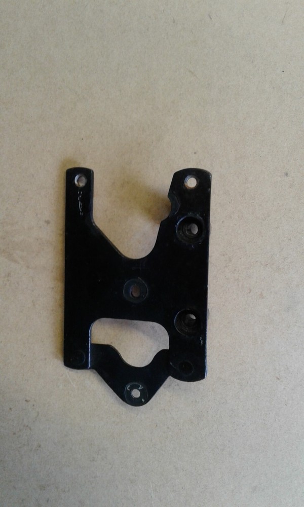 Triumph  speedometer / rev bracket