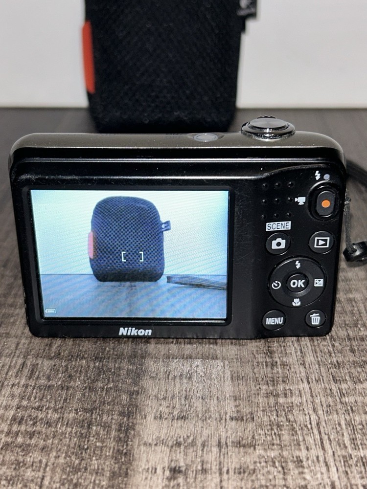 Nikon COOLPIX A10 16.1MP Digital Camera Silver