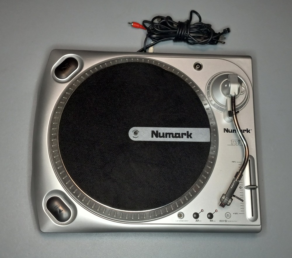 Numark TTUSB DJ Turntable Wors Great/ No Needle & No Counterweight