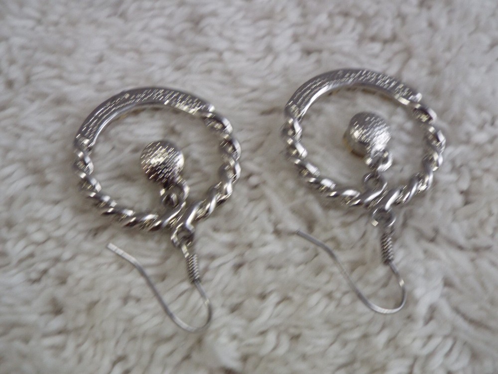 Silvertone Rhinestone Ring Pierced Earrings (F6)
