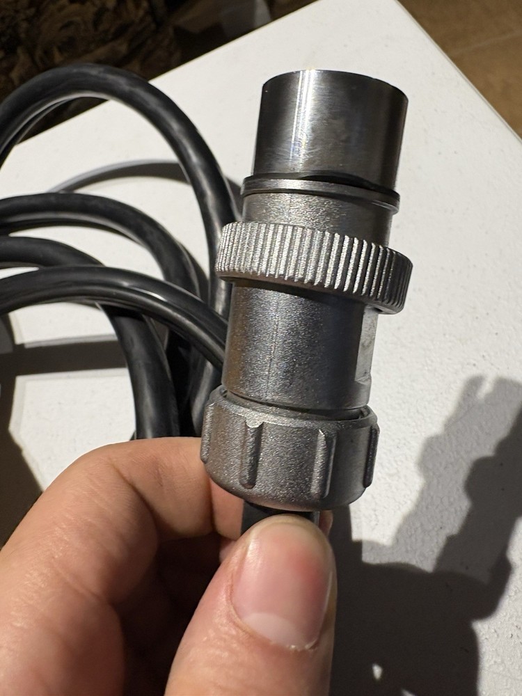 Kito SWD2110AD2 SWD2 Hoist Remote CONTROLLER CABLE 8 PIN USED