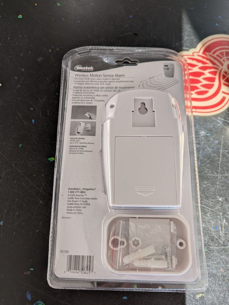 Westek Wireless Motion Sensor Alarm 105dB With 2 Remotes & Wall Mounting Bracket