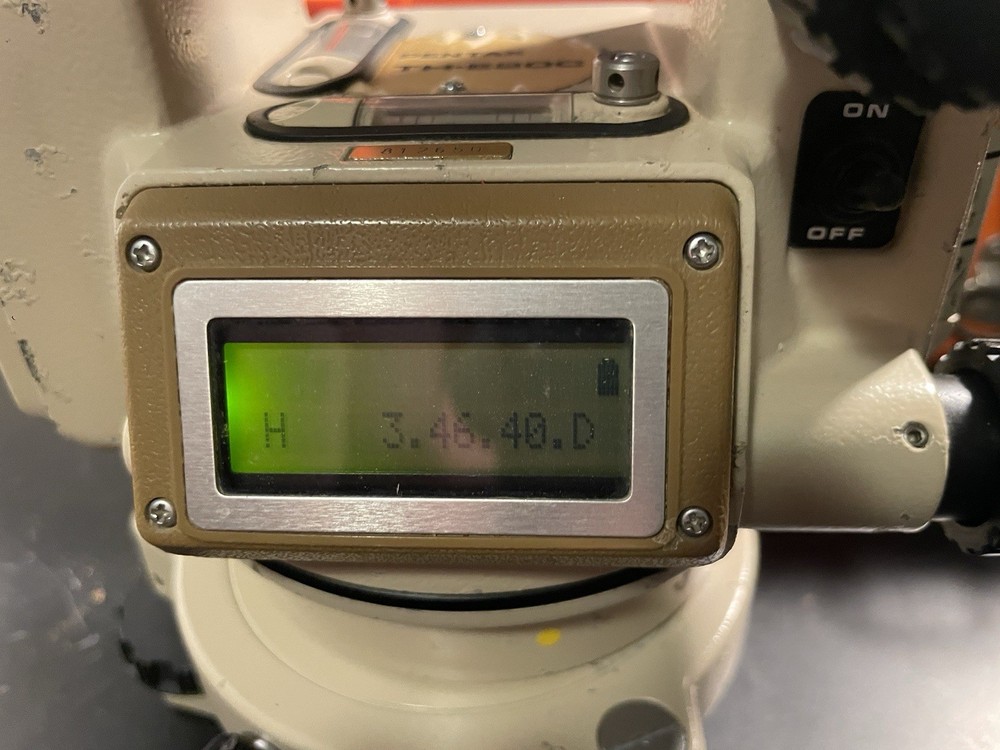 Pentax TH-20C Digital Electronic THEODOLITE TRANSIT