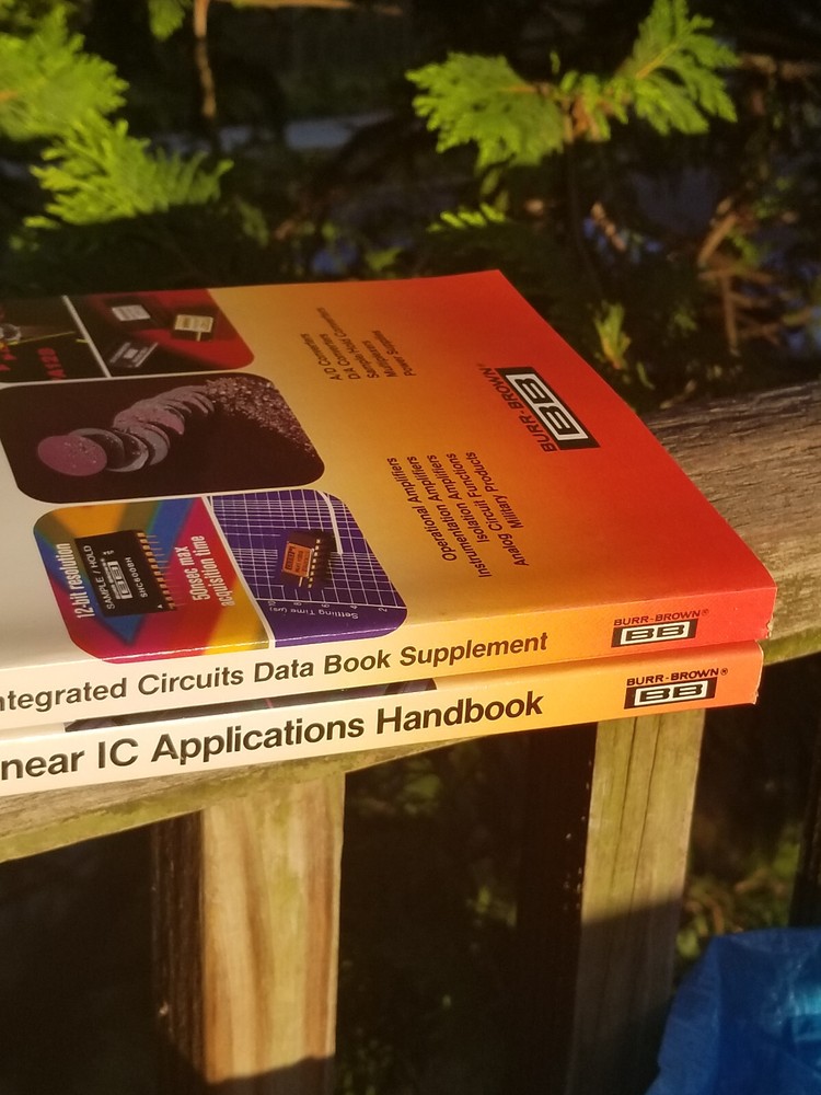 2 VINTAGE ELECTRONICS BOOKS DATA BURR BROWN INTEGRATED CIRCUITS LINEAR IC 1987