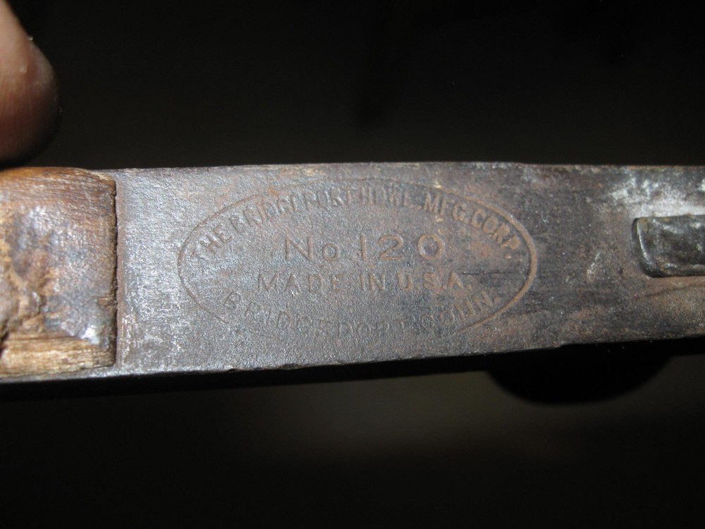 EARLY Antique Bridgeport No. 120 Hardware Nail Puller Tool