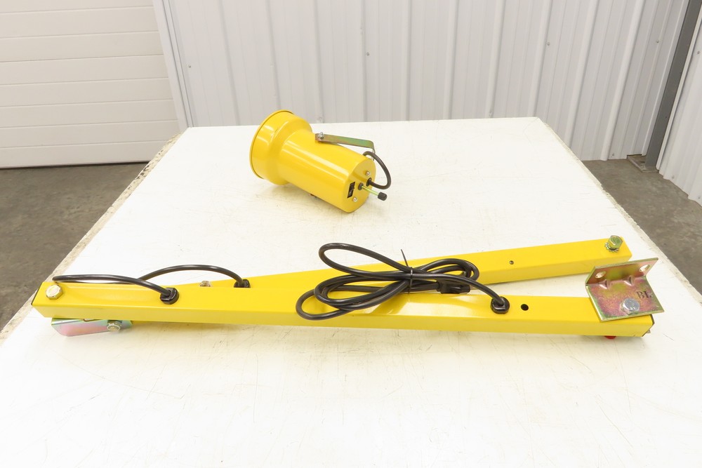 Mars SDL-60 Tri-Lite Dock Loading Light 60" Reach Single arm