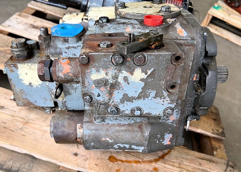 Sundstrand series 23 hydraulic pump