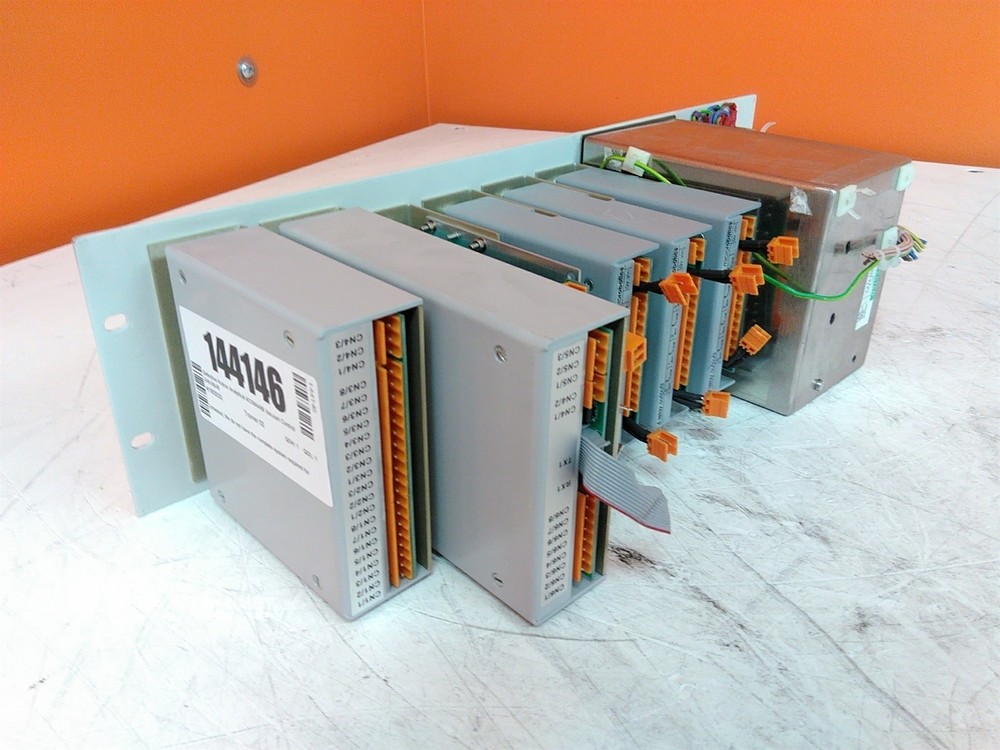 Defective Kratos Analytical AC0944AB Vacuum Control Unit AS-IS