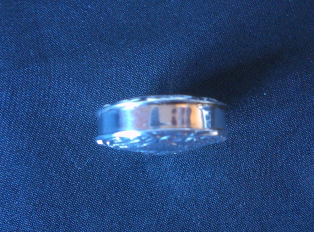 SOLID SILVER Beautiful Pill Pot Patten On Both Sides Perfect Condition