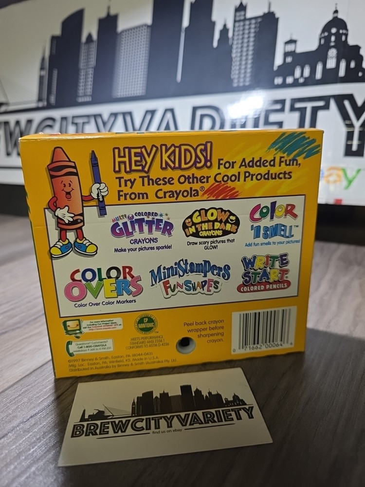 Classic Color Pack Crayons, Assorted 64/Box. Sharpener Included 1997 New