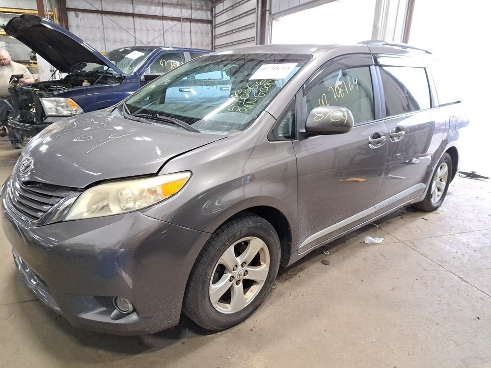 2011 Sienna Jack Sku#4236441